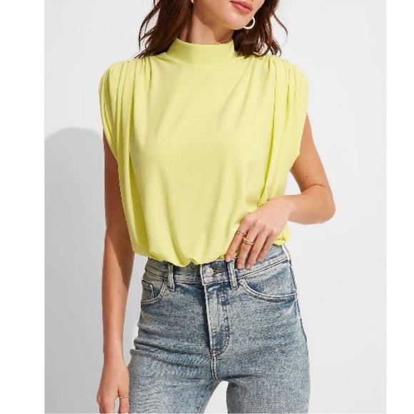 EXPRESS NWT Draped Mock Neck Open Back Thong Bodysuit Size Medium Neon Yellow - Picture 1 of 10